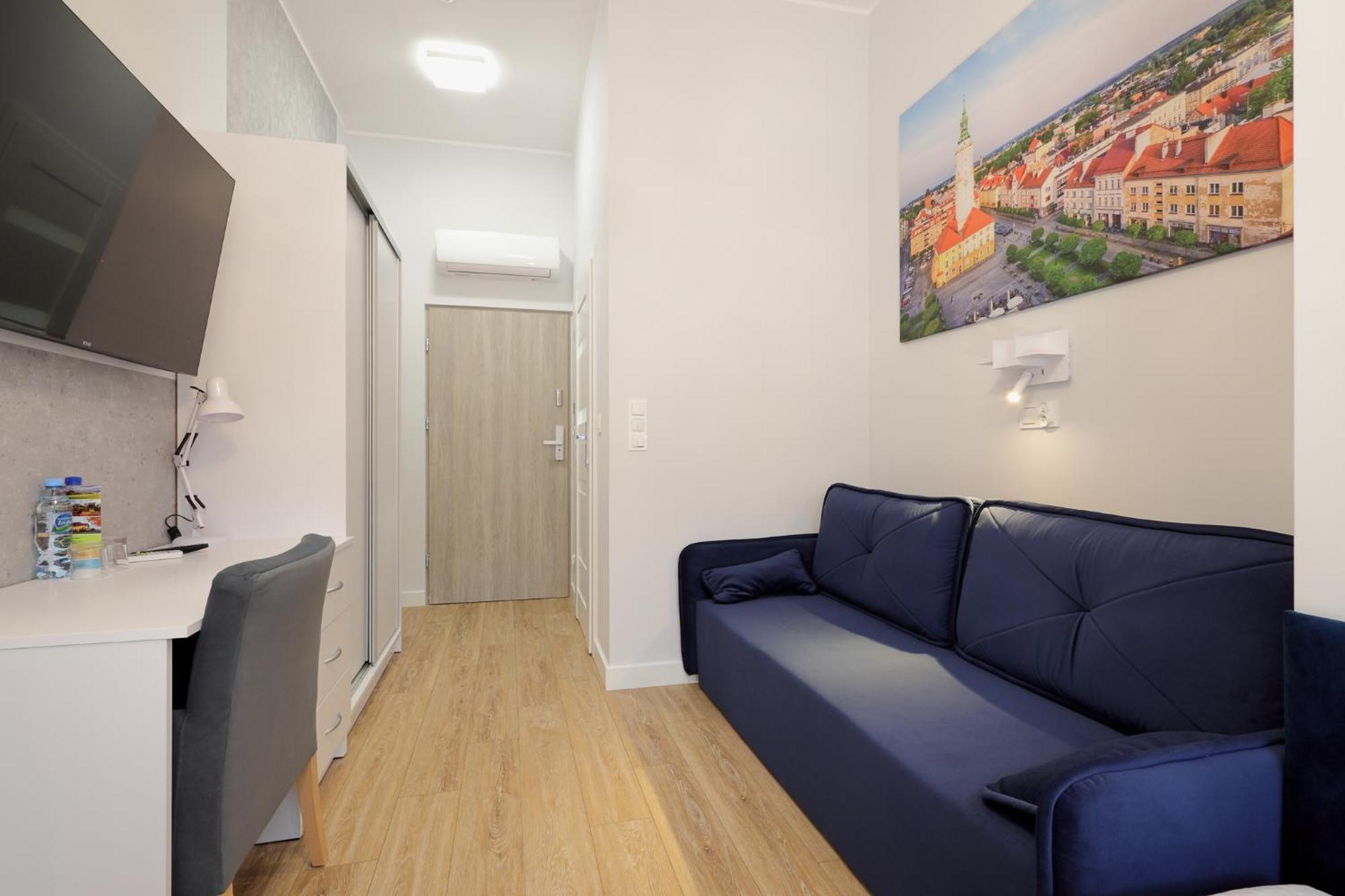 Dworek Rozany Hotel & Restauracja Namysłów Buitenkant foto